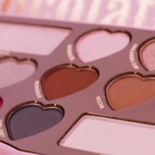 too-faced-chocolate-bon-bons-palette-1000-3